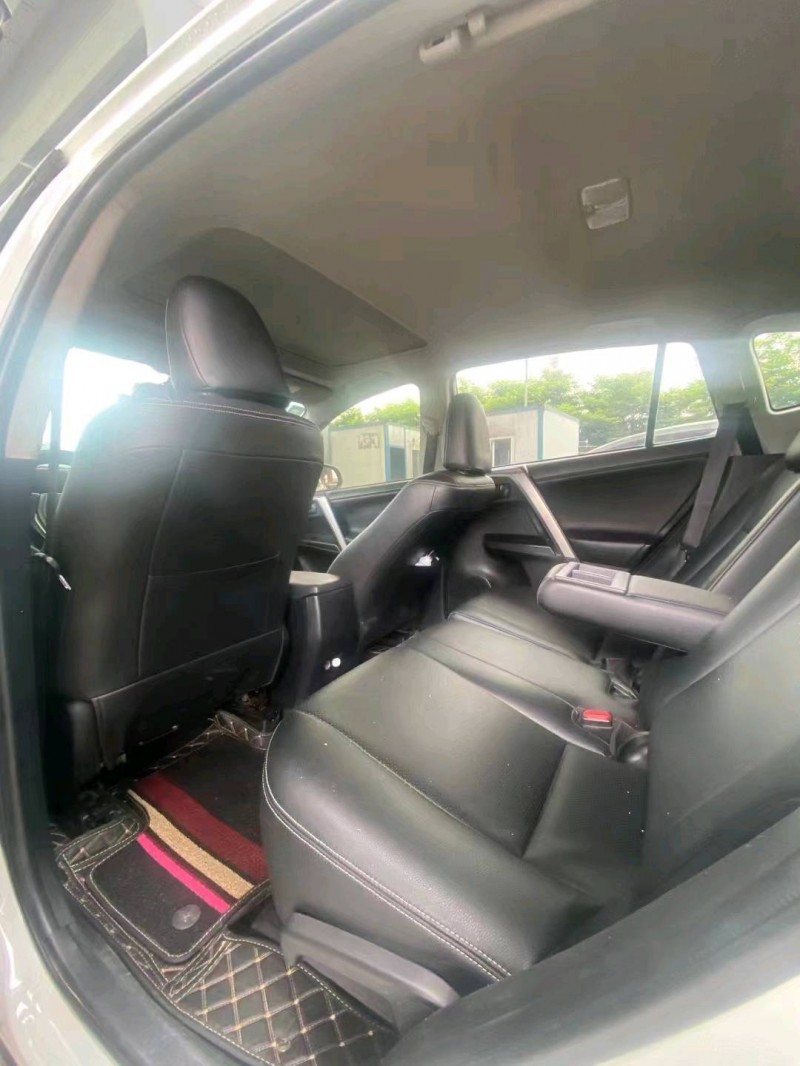 畢節18年豐田RAV4榮放5