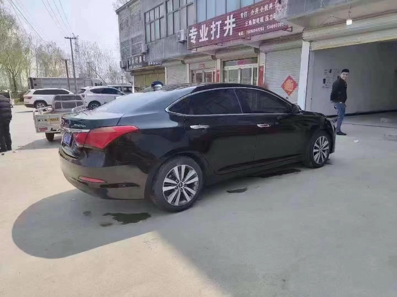 北京16年现代名图8