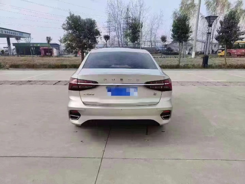 北京21年榮威i58