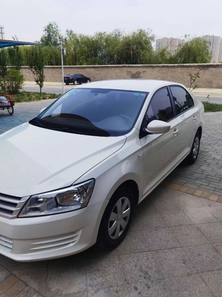 青岛17年大众桑塔纳2