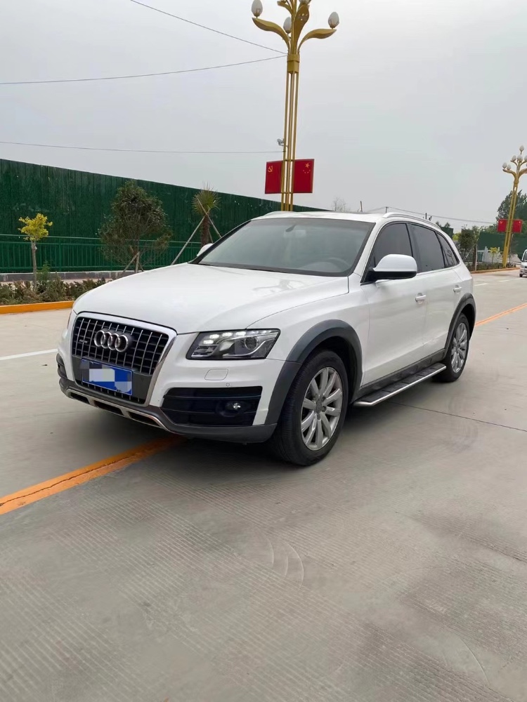 青岛12年奥迪Q57