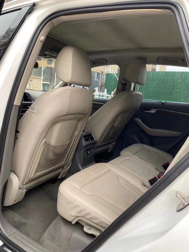 青岛12年奥迪Q54