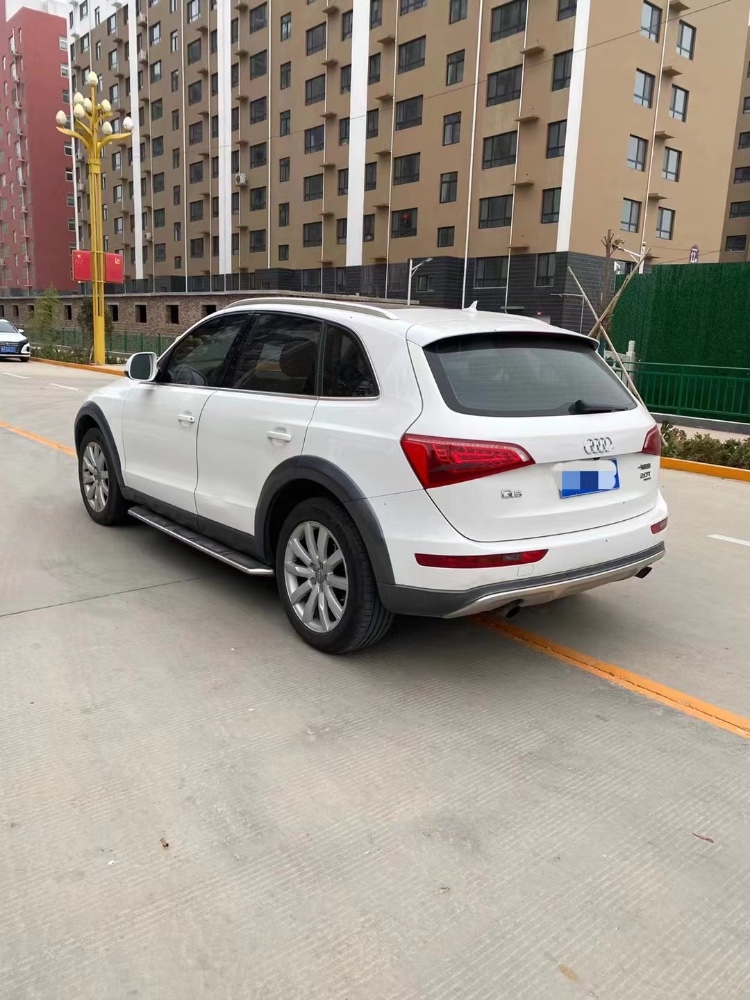 青岛12年奥迪Q52