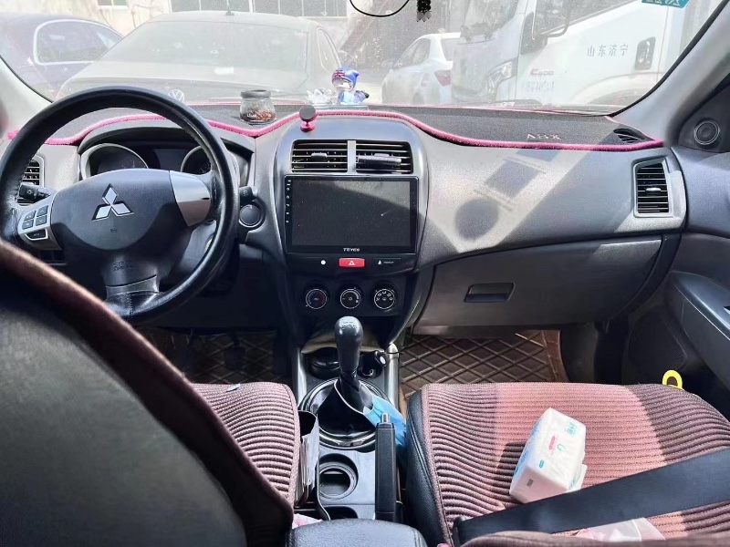 青岛16年三菱劲炫3