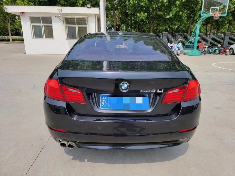 青岛12年宝马5系8