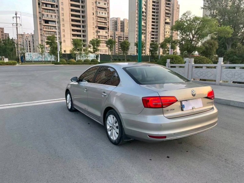 徐州16年大众速腾17