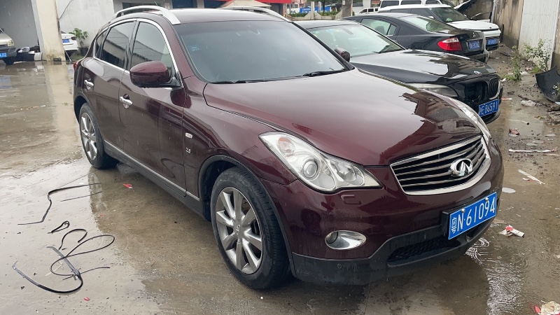 上海13年英菲尼迪QX50(進口)6