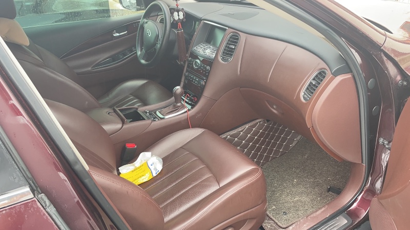 上海13年英菲尼迪QX50(進口)3