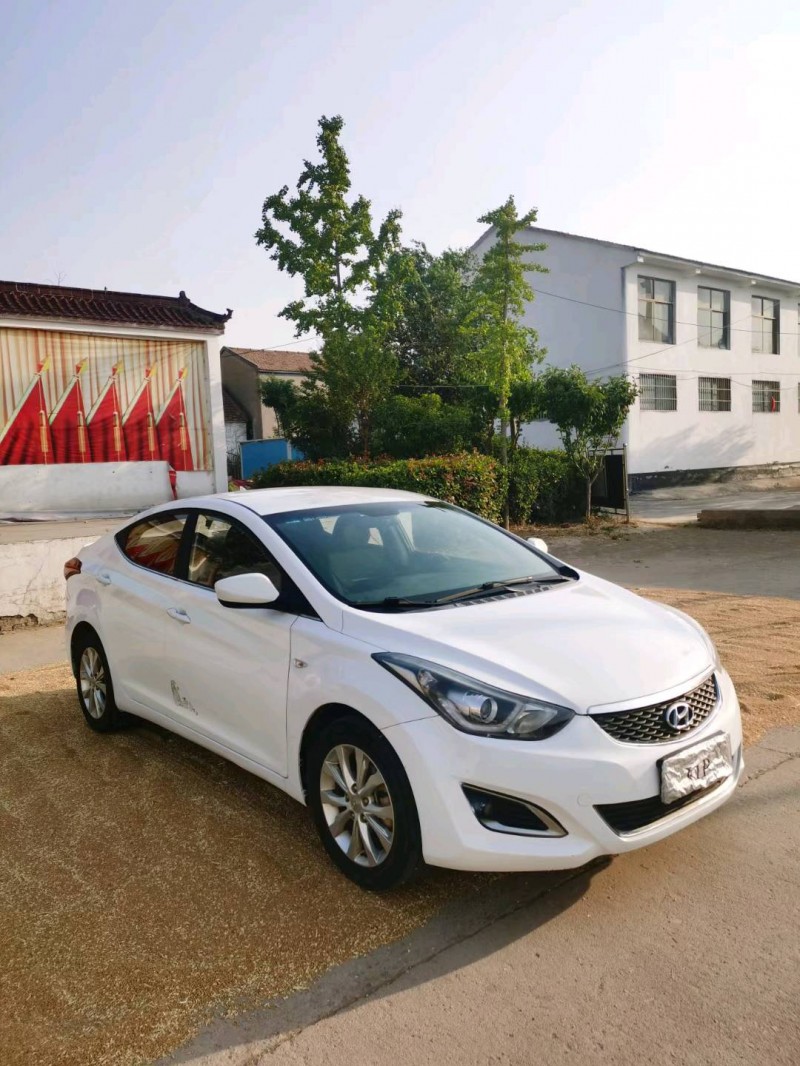 徐州17年现代朗动3