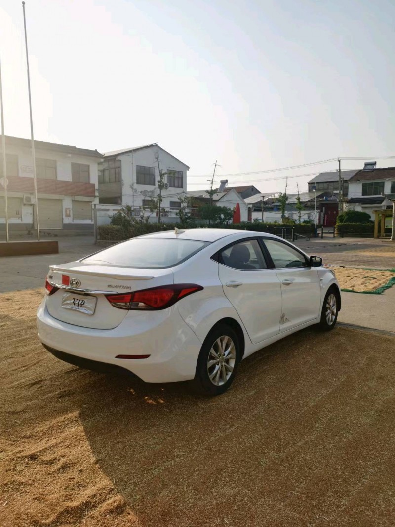 徐州17年现代朗动7