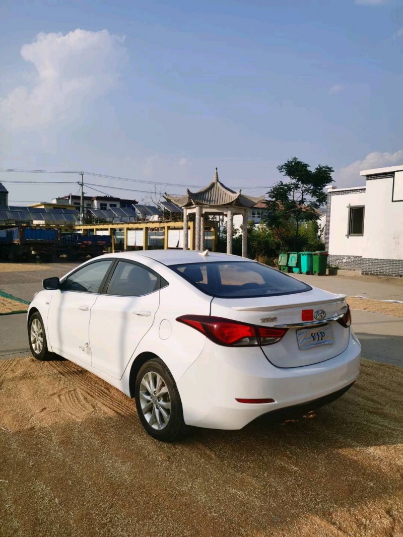 徐州17年现代朗动8