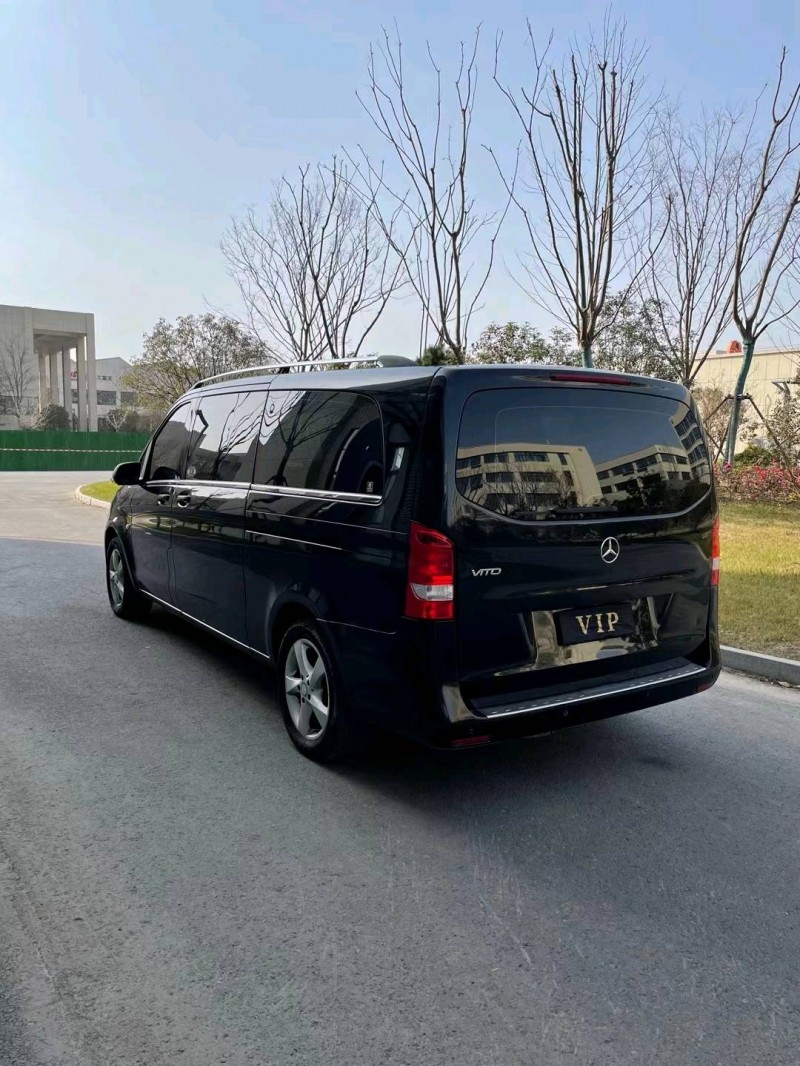 宿迁17年奔驰威霆7