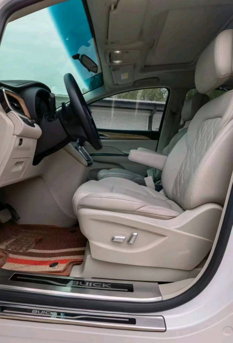 枣庄20年别克GL82