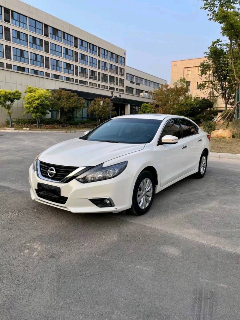宿遷18年日產天籟8