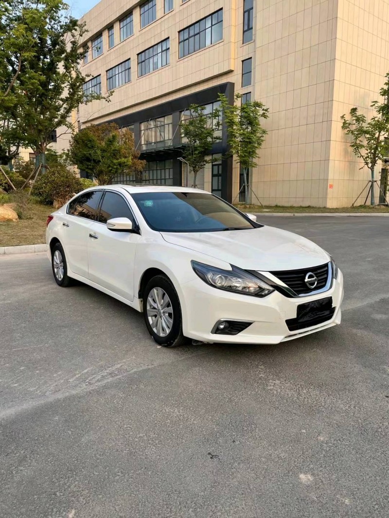 宿遷18年日產天籟7