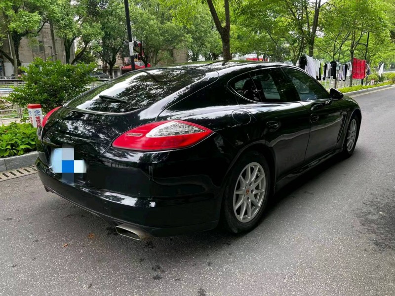 金華13年保時捷帕拉梅拉7