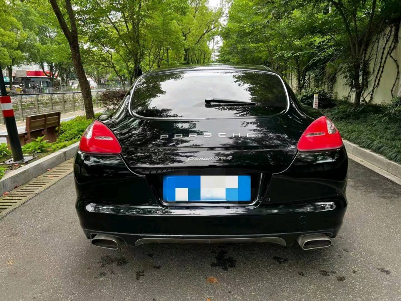 金華13年保時捷帕拉梅拉9