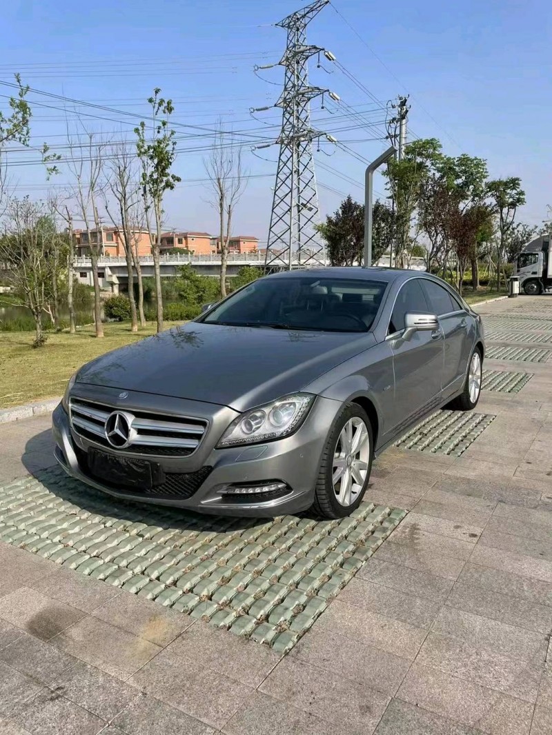 徐州12年奔驰CLS3