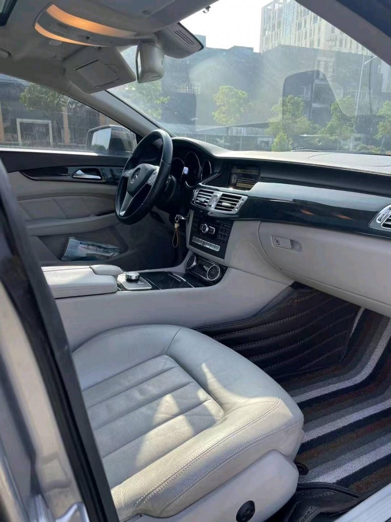 徐州12年奔驰CLS5