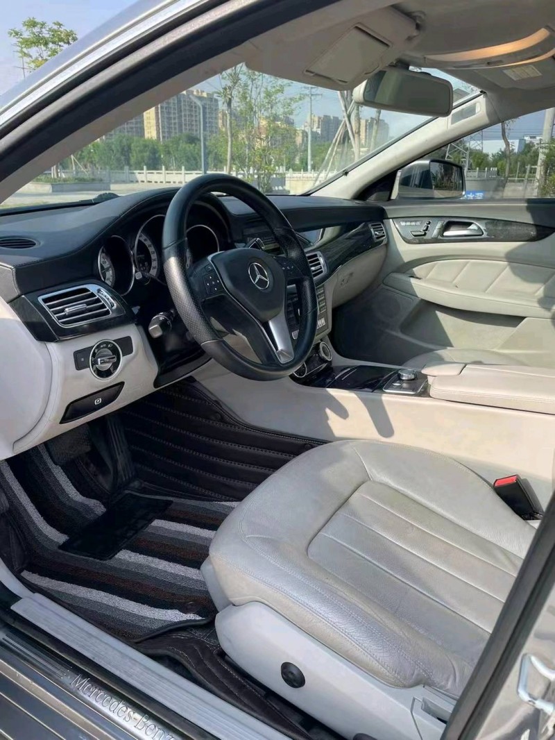 徐州12年奔驰CLS6