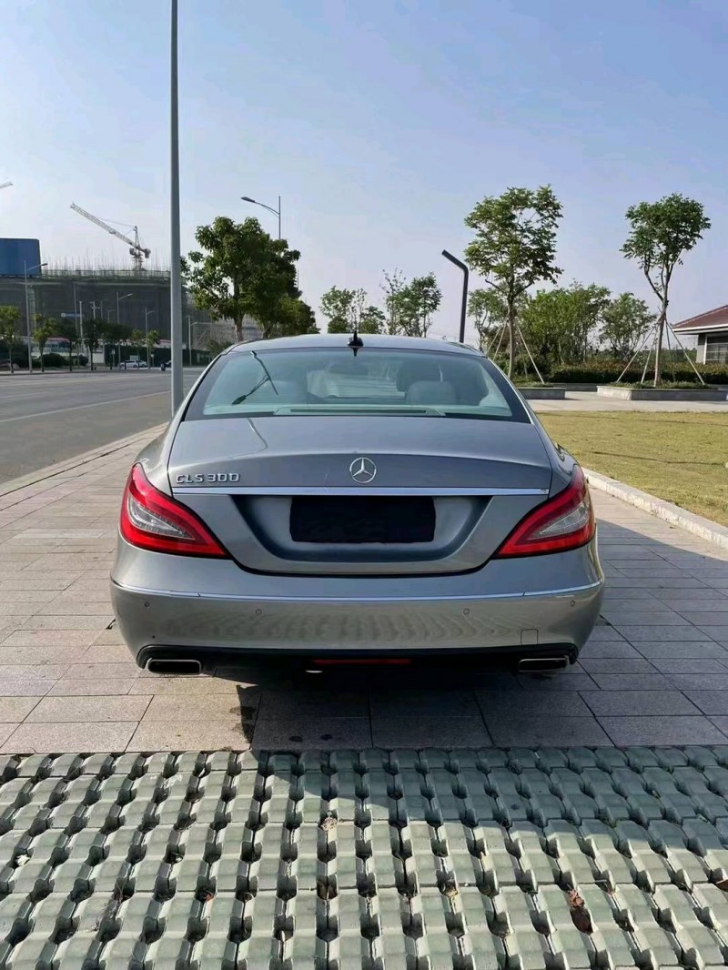 徐州12年奔驰CLS9