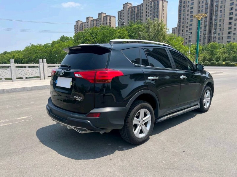 徐州14年丰田RAV44