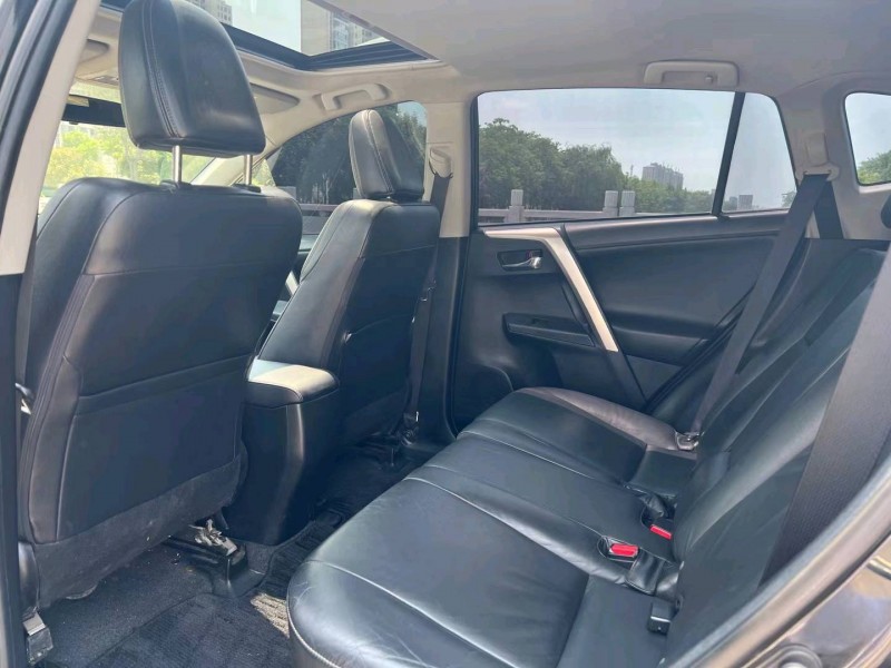 徐州14年丰田RAV49