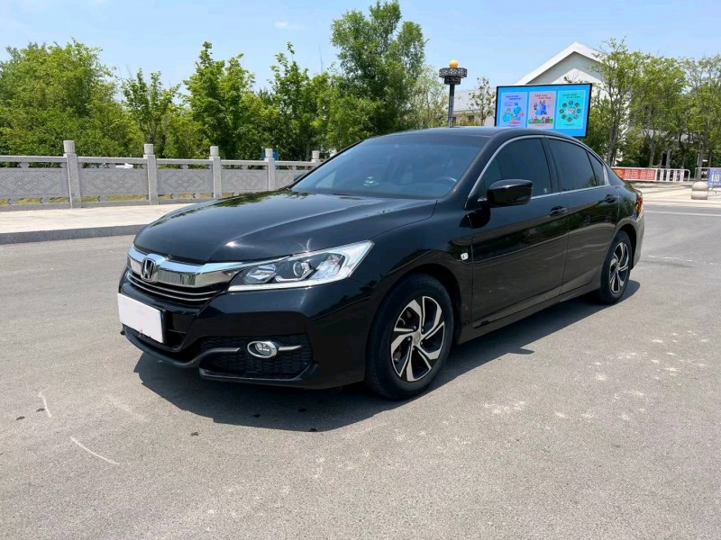 徐州18年本田雅阁2