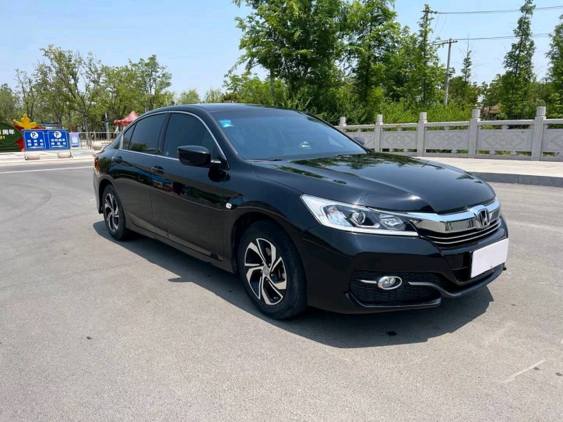 徐州18年本田雅阁3