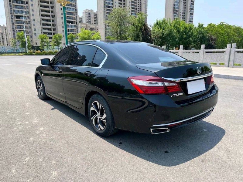 徐州18年本田雅阁6