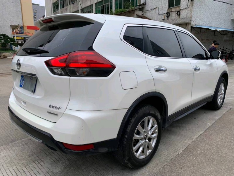 中山19年日產奇駿6