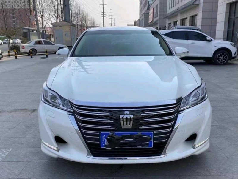 青岛16年丰田皇冠6