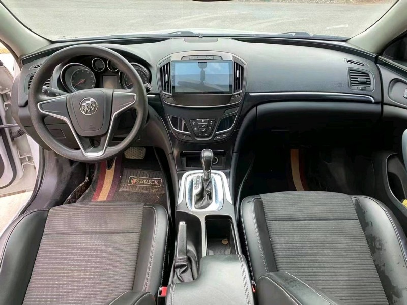 青岛16年别克君威3