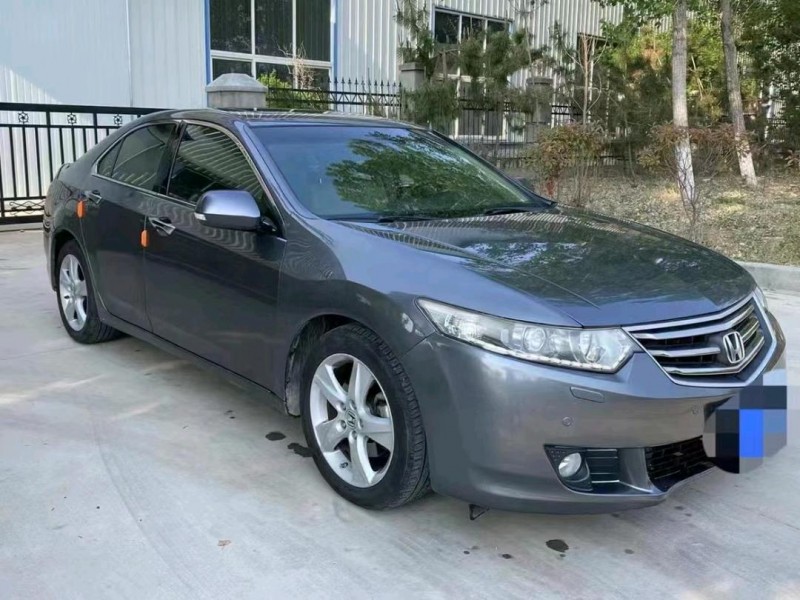 青岛11年本田思铂睿2