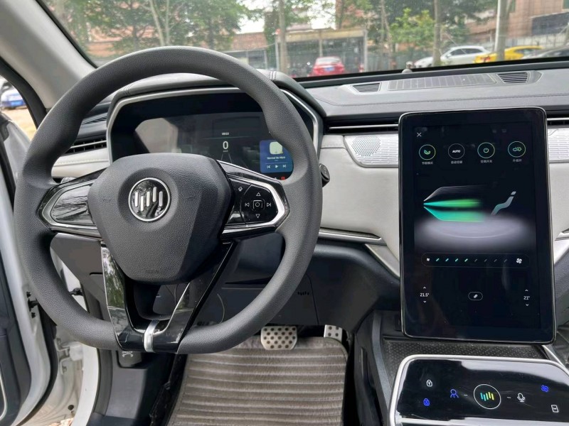 廣州20年威馬汽車EX-55