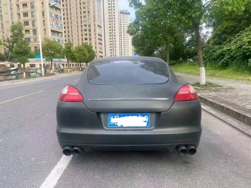 湖州11年保時捷帕拉梅拉8