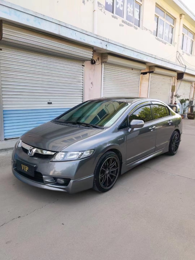 青岛12年本田思域8