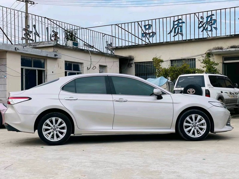 徐州18年丰田凯美瑞2