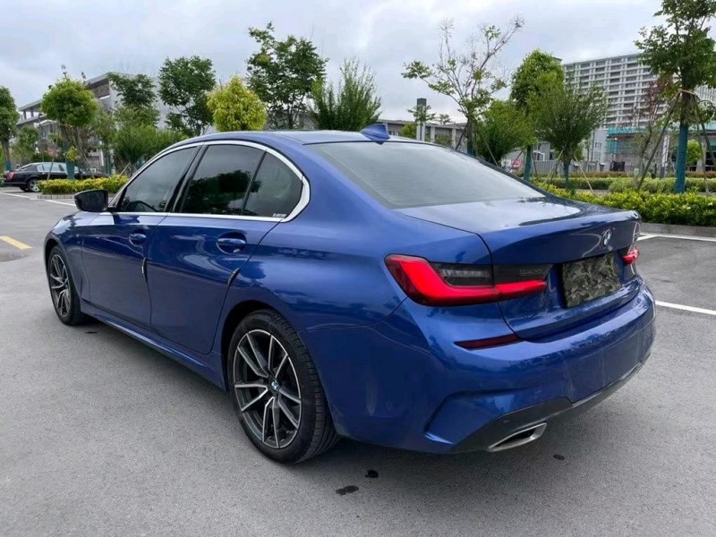 盐城19年宝马3系9