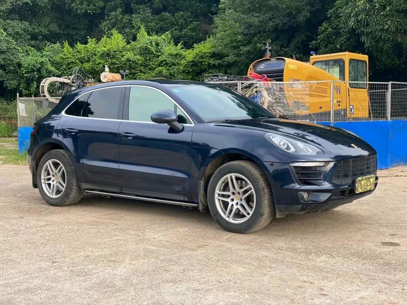 欽州18年保時捷Macan3