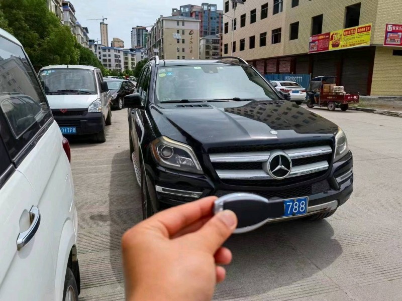 邵阳13年奔驰GL1