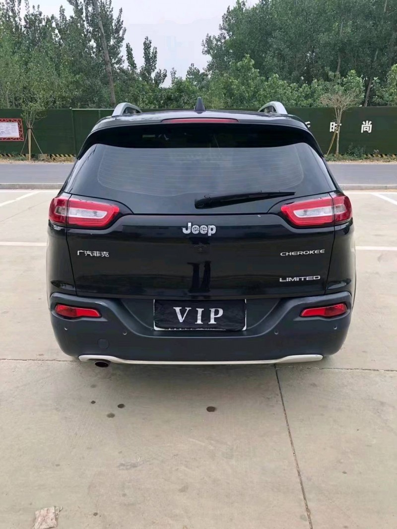 南通17年Jeep自由光5