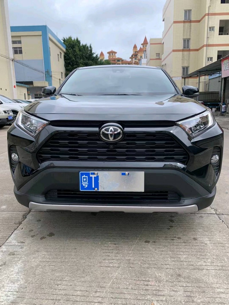 中山22年丰田RAV41