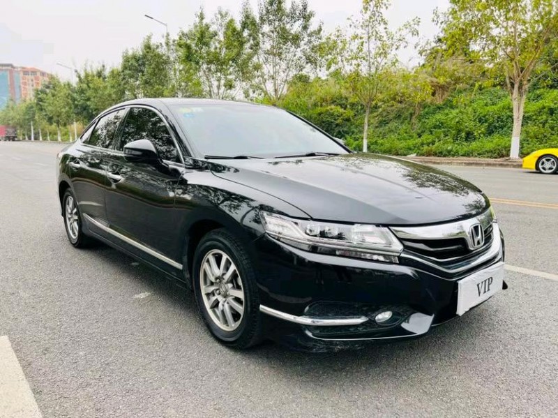 廣州18年本田思鉑睿8