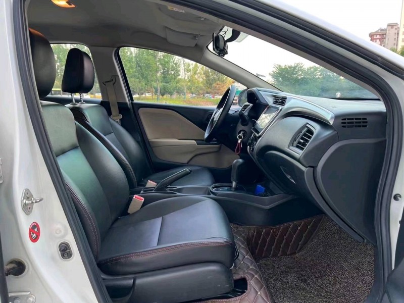 烟台17年本田锋范4