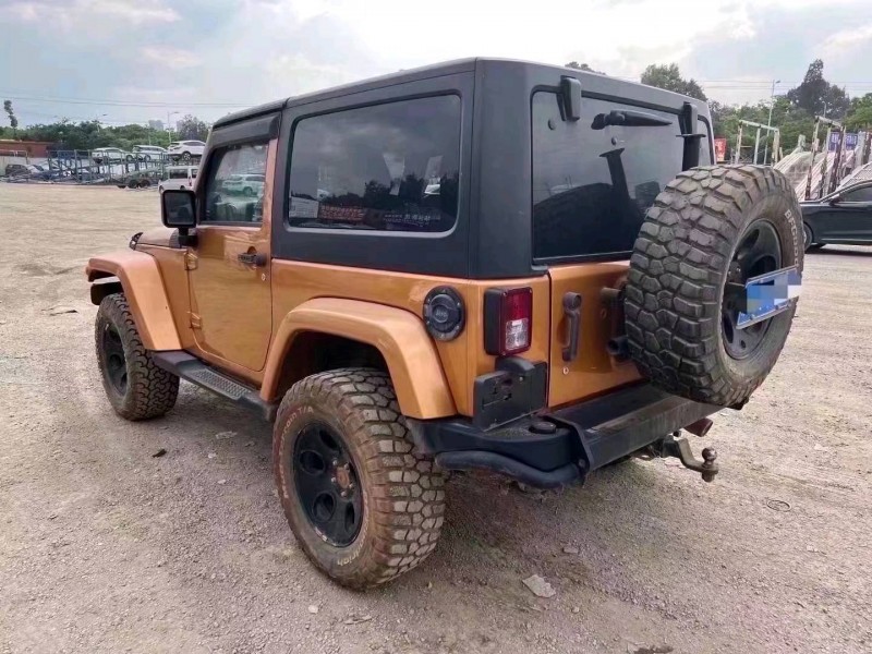 煙臺14年Jeep牧馬人8
