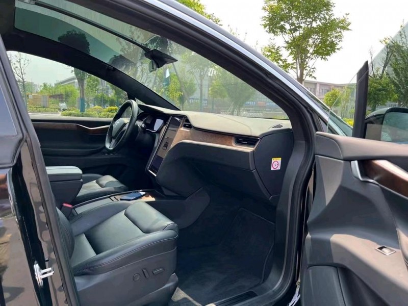鹽城20年特斯拉MODEL X6