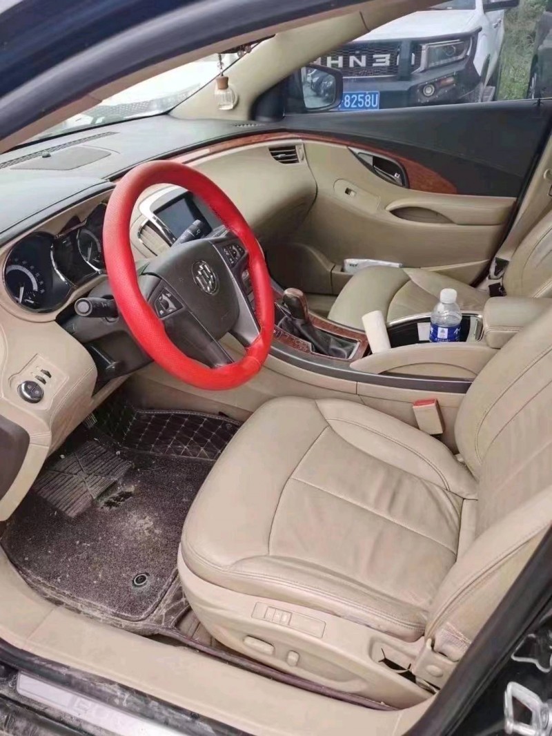 烟台12年别克君越3