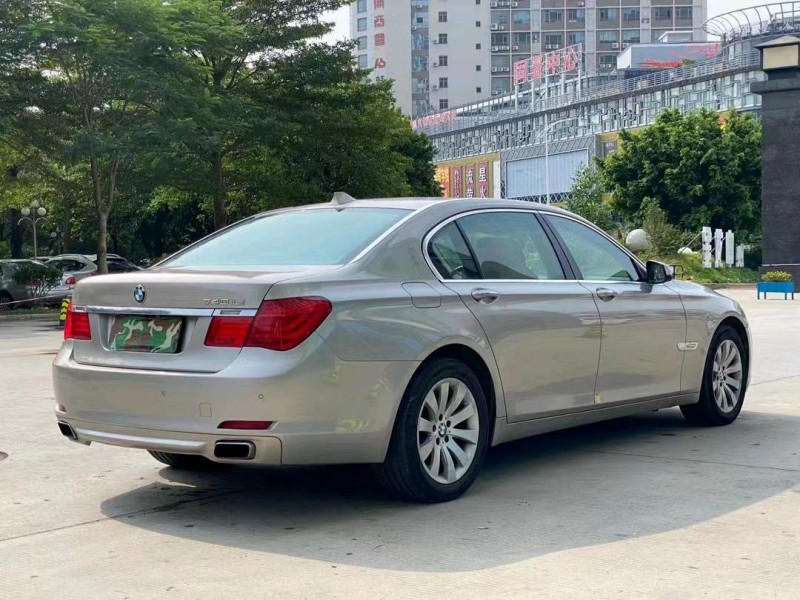 东莞10年宝马7系8