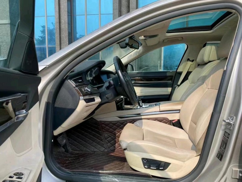 东莞10年宝马7系7